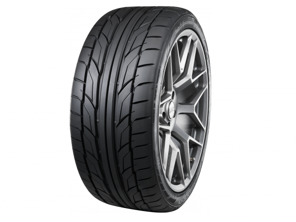 фото шины NITTO NT555G2 245/35 R19 93Y